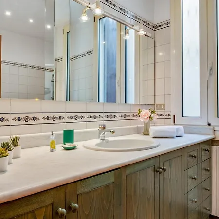 Апартаменты A Due Passi Dalla Pinacoteca