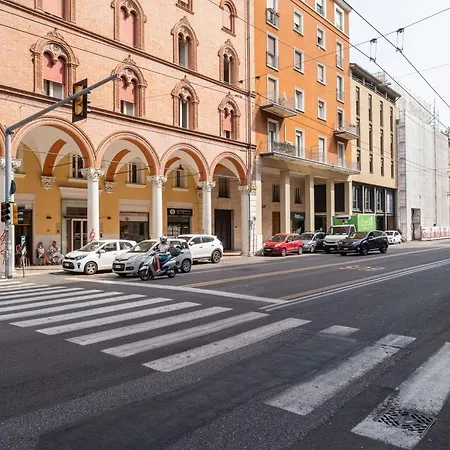 Διαμέρισμα Guesthost - A Due Passi Dalla Pinacoteca *