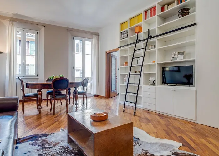 Guesthost - A Due Passi Dalla Pinacoteca 아파트