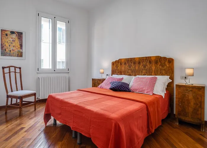 Guesthost - A Due Passi Dalla Pinacoteca 아파트 *