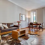 Apartament Guesthost - A Due Passi Dalla Pinacoteca